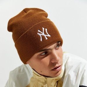 ’47 X Carhartt New York Yankees Beanie
